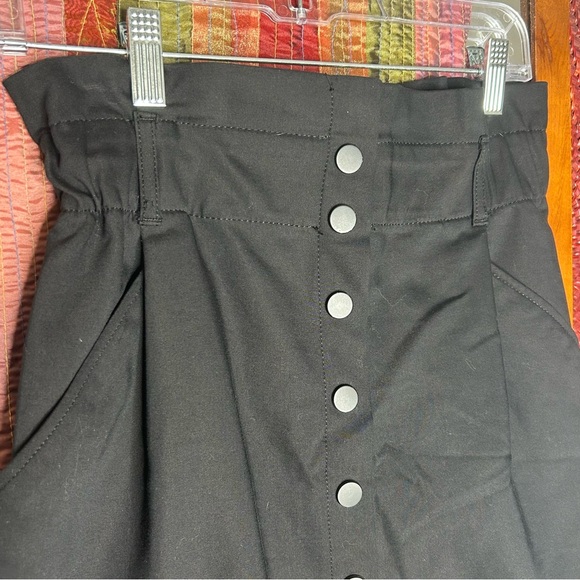 Zara trf Collection Solid Black Paper Bag Waist Snap Skirt Size Medium - Picture 2 of 4